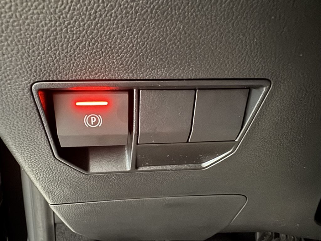 Bild 15 - Duster Neuer  Journey HYBRID 140 ABS Fahrerairba