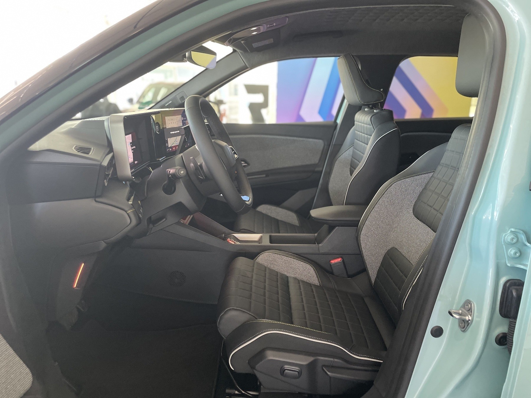 Bild 25 - R 4 E-Tech Iconic 150 Comfort Range