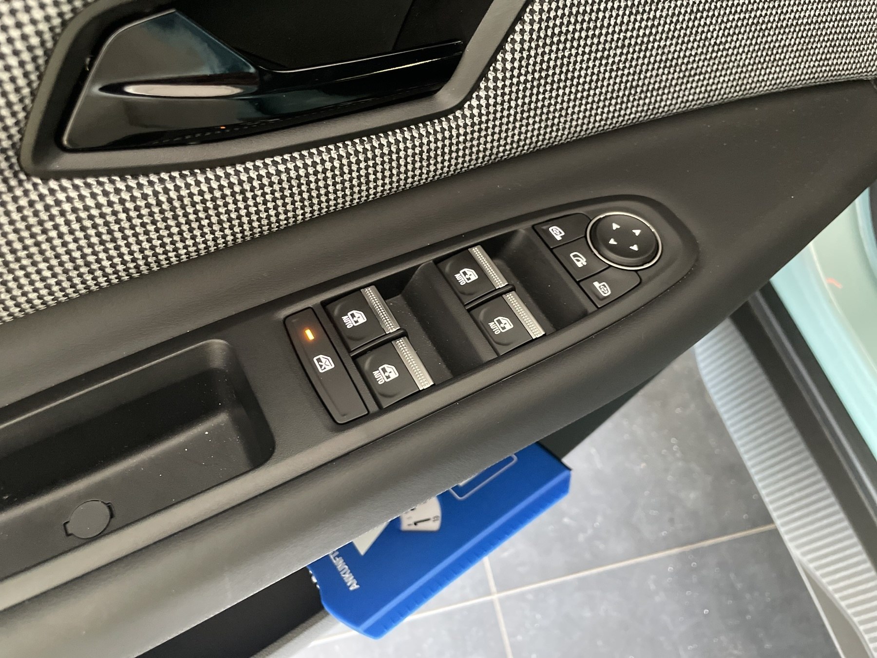Bild 26 - R 4 E-Tech Iconic 150 Comfort Range
