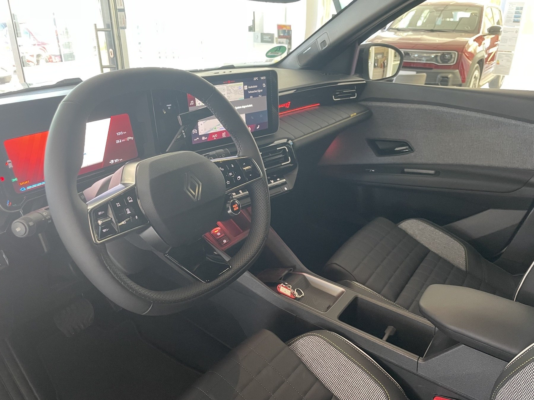 Bild 28 - R 4 E-Tech Iconic 150 Comfort Range