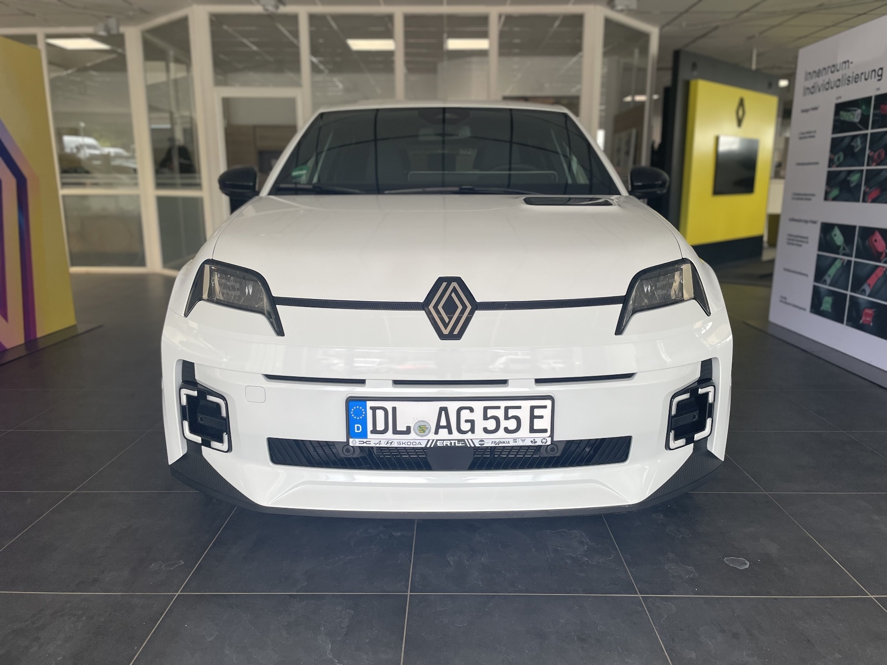 Bild 2 - R 5 E-Tech 100% electric 120 Techno 120 Urban Ra