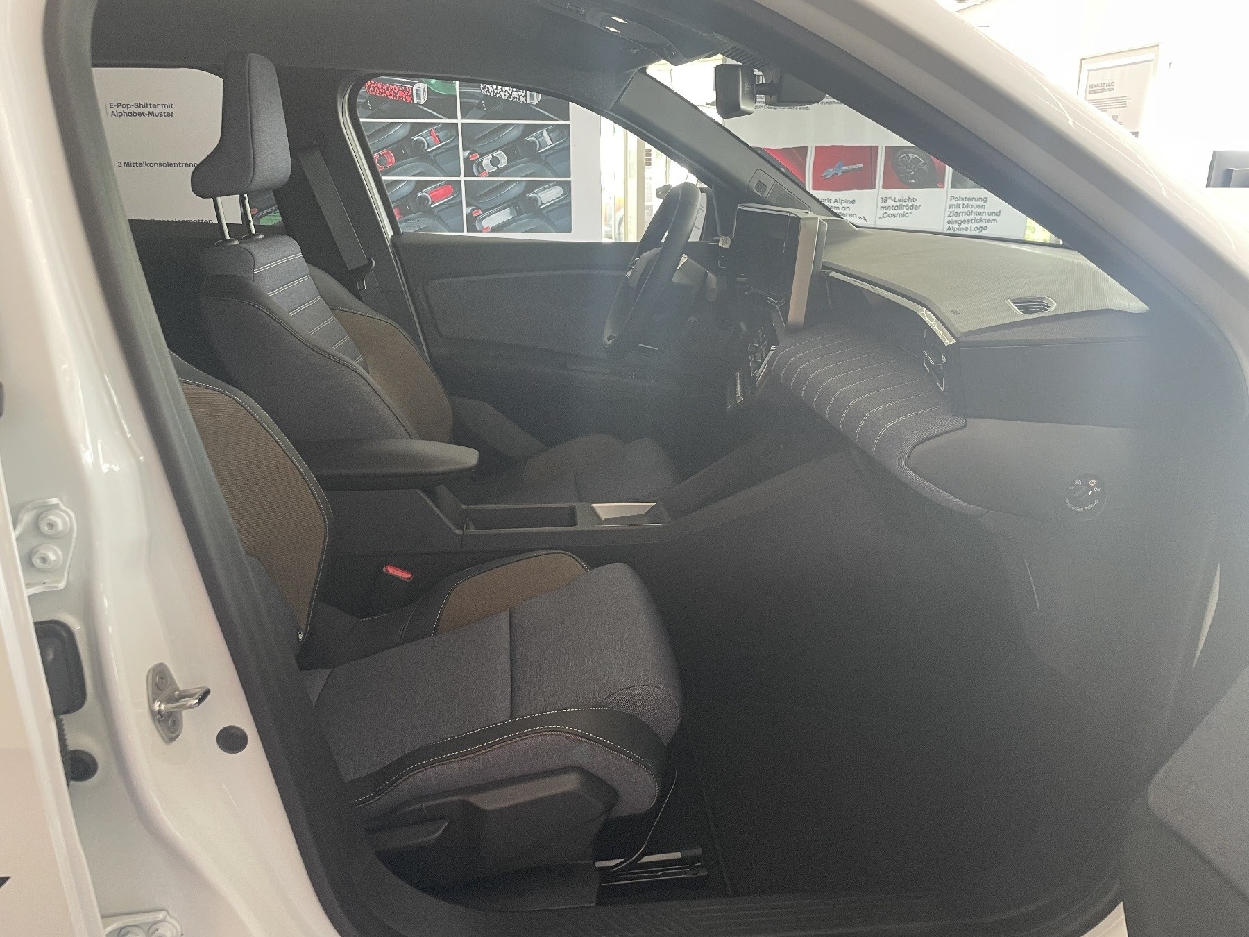 Bild 8 - R 5 E-Tech 100% electric 120 Techno 120 Urban Ra