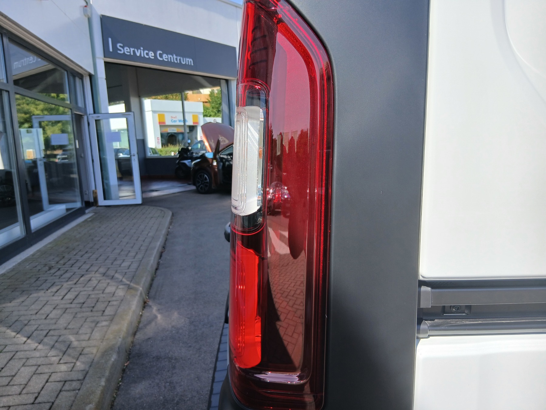 Bild 16 - Trafic 2.0 BLUE dCi 130 L1H1 2,8t Komfort