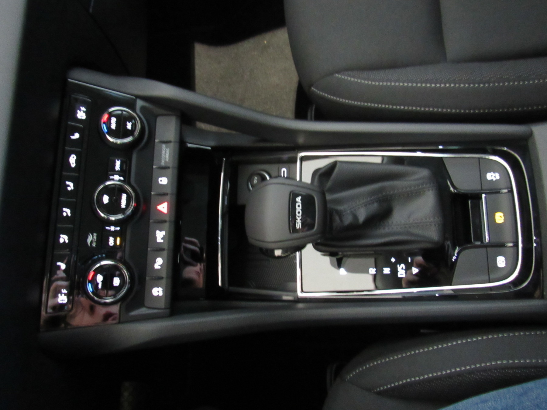 Bild 12 - Karoq 2.0 TDI 4x4 Drive