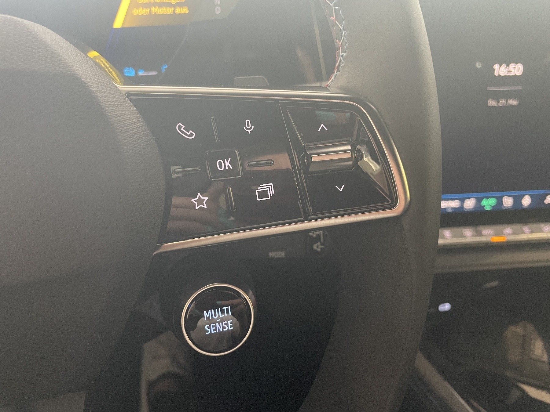 Bild 36 - Austral 1.2 E-TECH Hybrid 200 Esprit Alpine