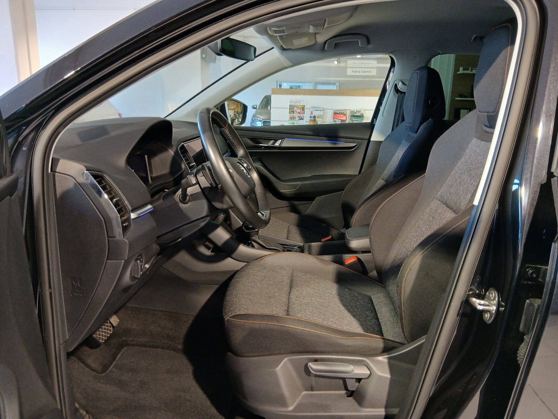 Bild 25 - Karoq 2.0 TDI Clever 4x4 ABS Fahrerairbag ESP ZV