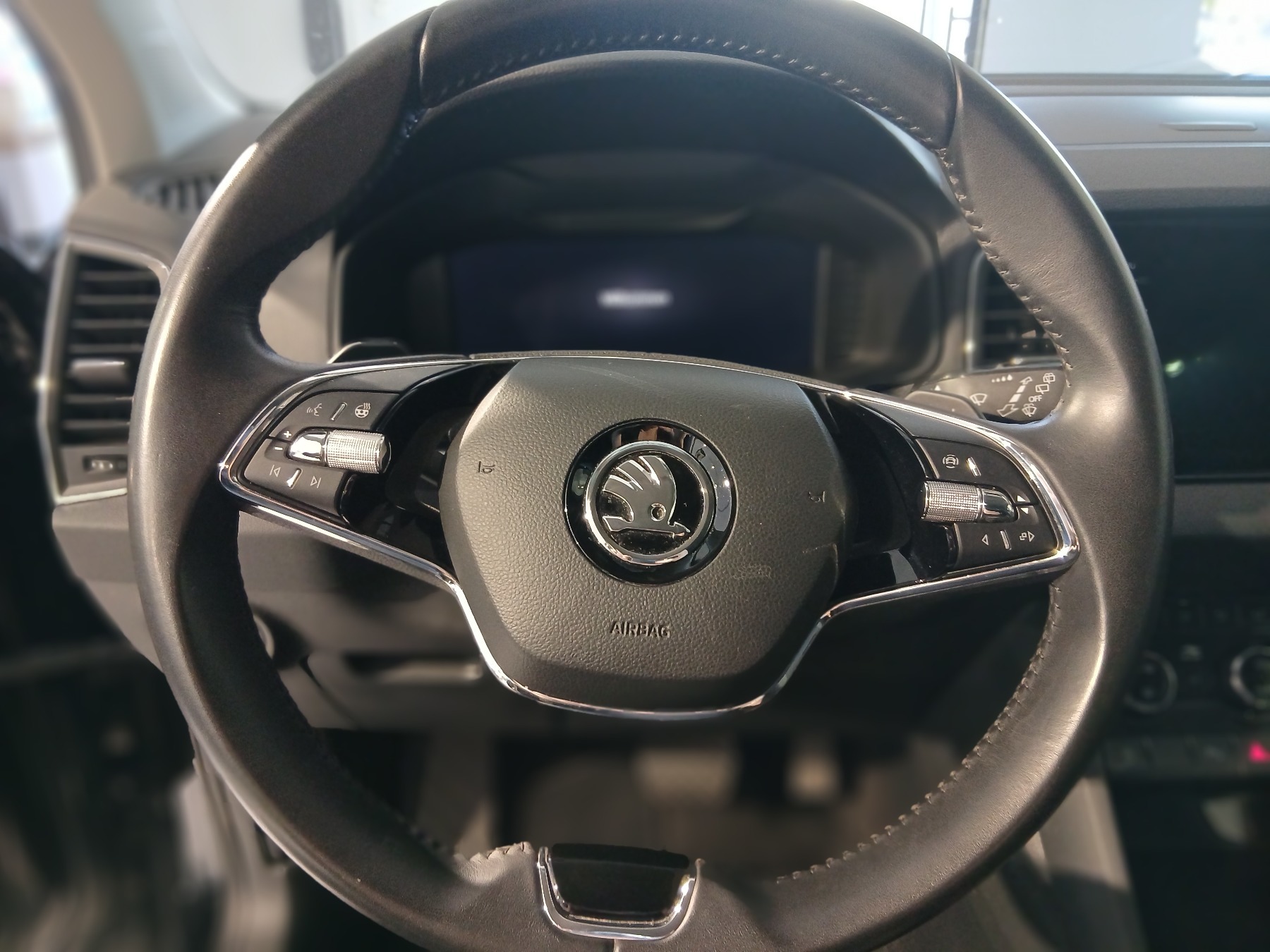 Bild 31 - Karoq 2.0 TDI Clever 4x4 ABS Fahrerairbag ESP ZV
