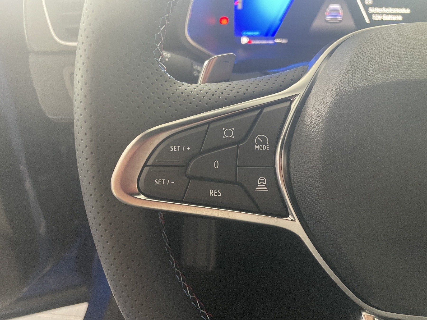 Bild 38 - Symbioz 1.3 Mild-Hybrid 140 Esprit Alpine
