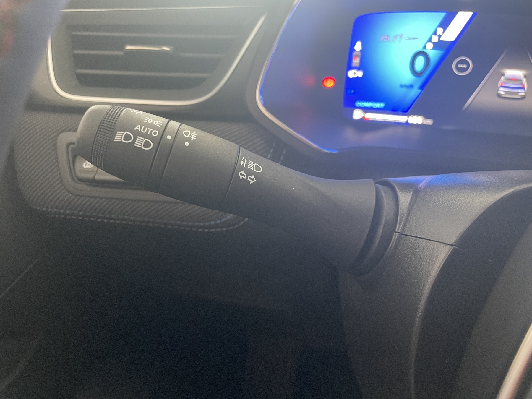 Bild 40 - Symbioz 1.3 Mild-Hybrid 140 Esprit Alpine