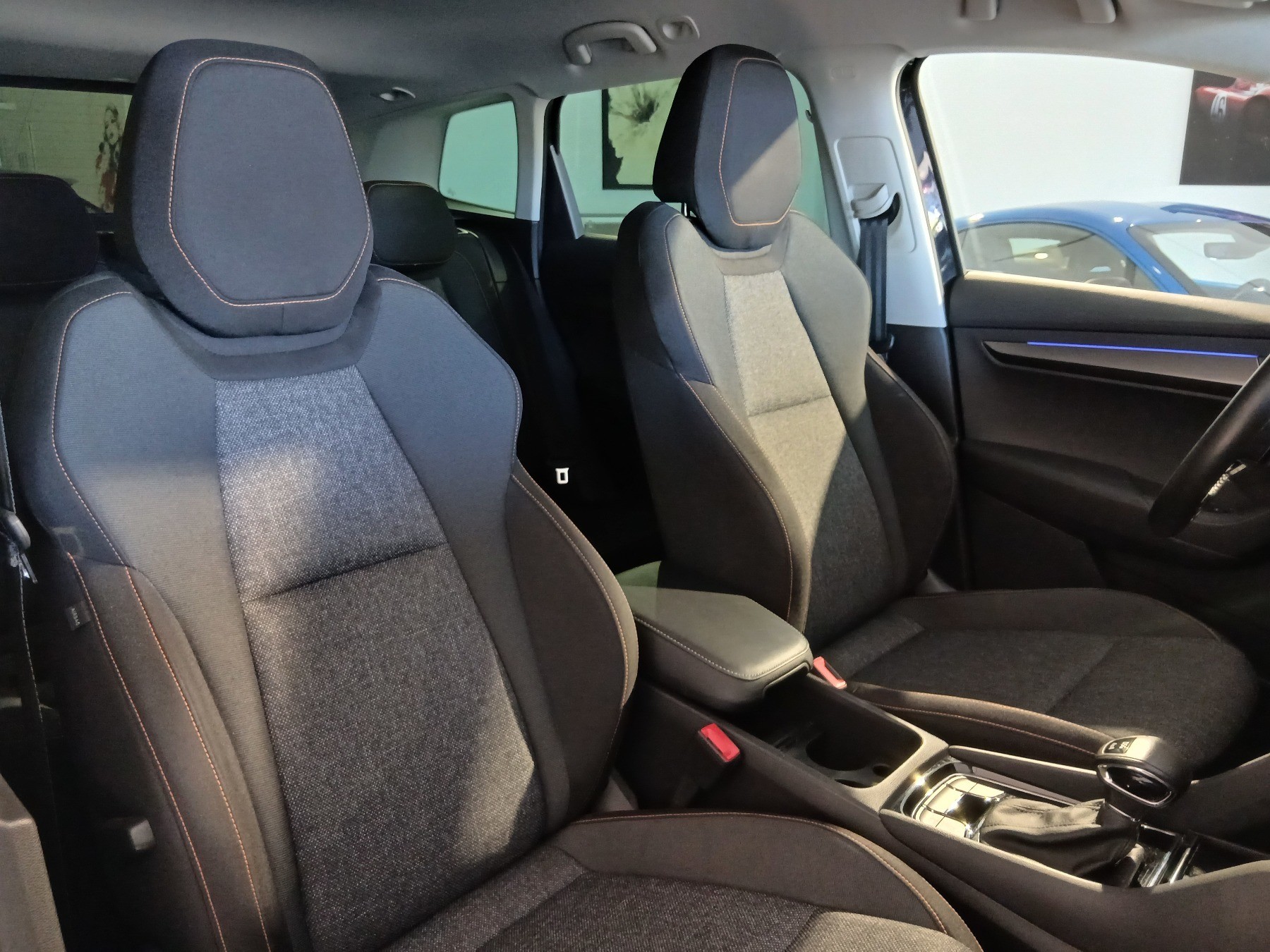 Bild 11 - Karoq 2.0 TDI Clever 4x4 ABS Fahrerairbag ESP ZV