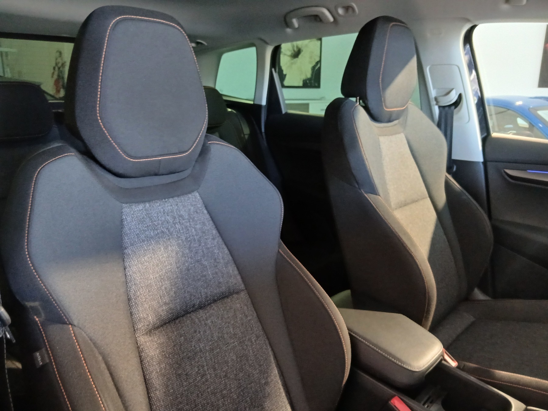 Bild 12 - Karoq 2.0 TDI Clever 4x4 ABS Fahrerairbag ESP ZV
