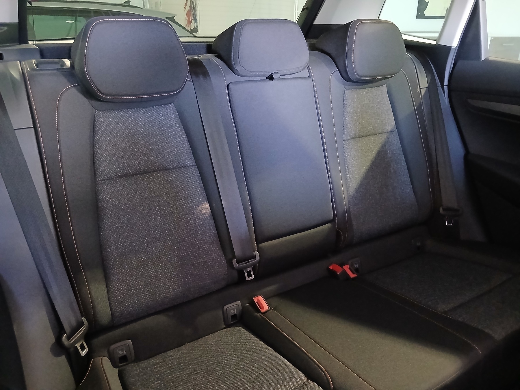 Bild 17 - Karoq 2.0 TDI Clever 4x4 ABS Fahrerairbag ESP ZV