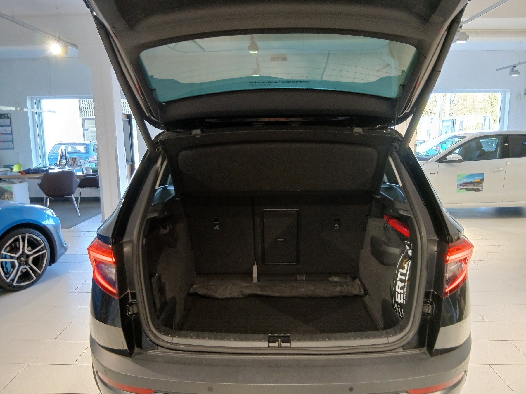 Bild 24 - Karoq 2.0 TDI Clever 4x4 ABS Fahrerairbag ESP ZV