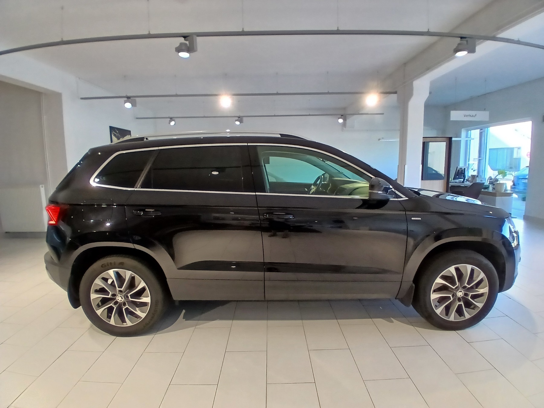 Bild 7 - Karoq 2.0 TDI Clever 4x4 ABS Fahrerairbag ESP ZV