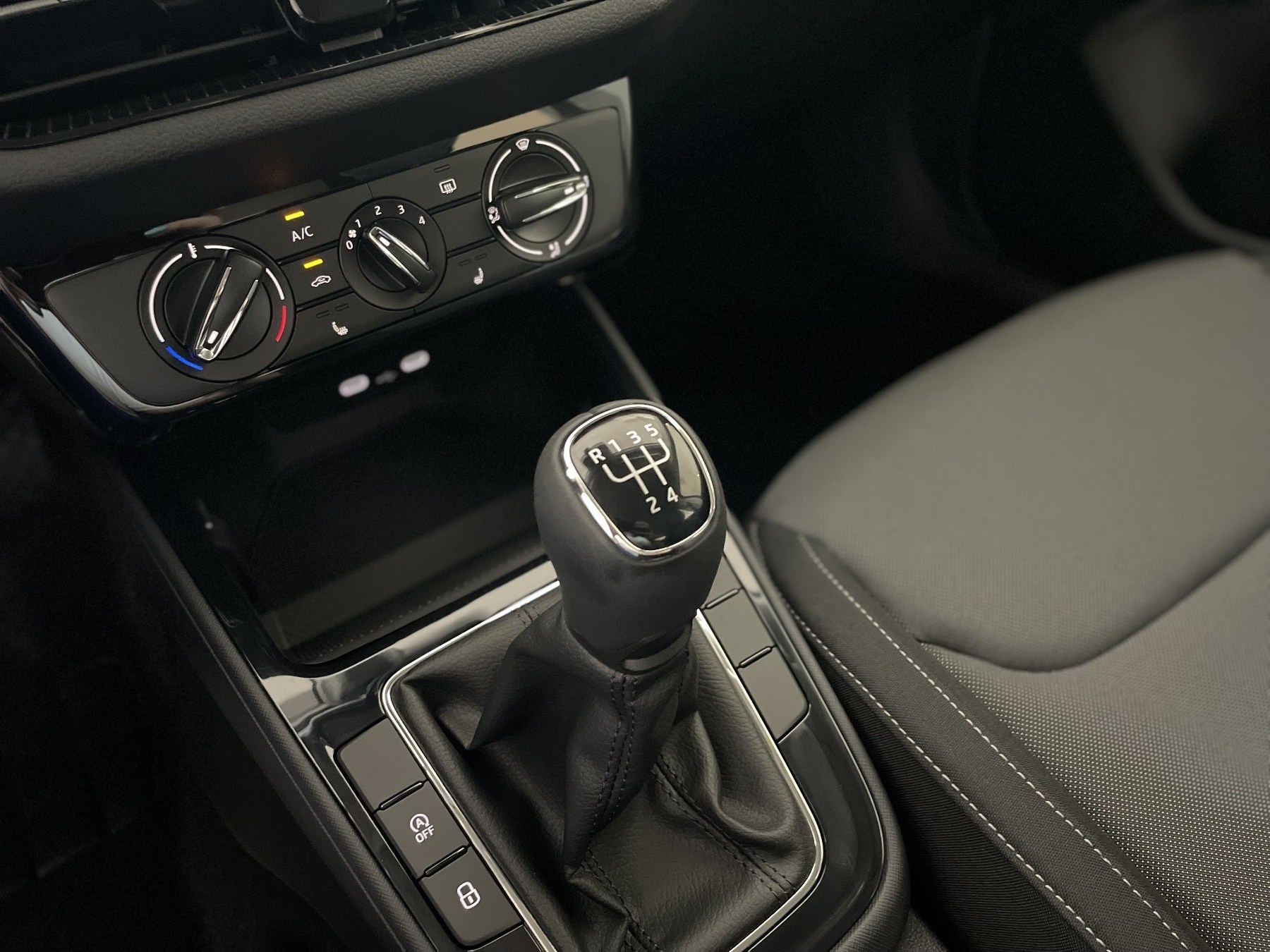 Bild 40 - Fabia 1.0 TSI Selection OPF 1.0 TSI 70kW
