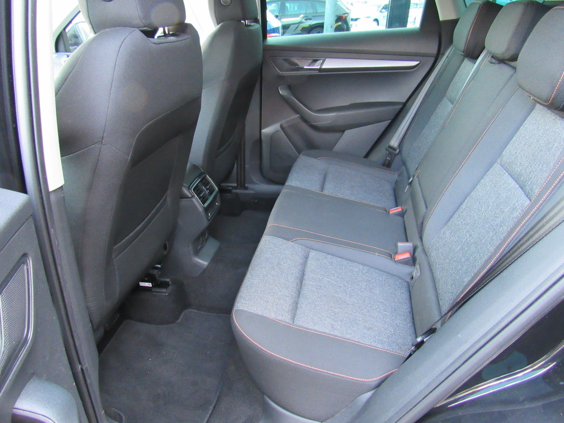 Bild 17 - Karoq 2.0 TDI Clever 4x4 ABS Fahrerairbag ESP LE