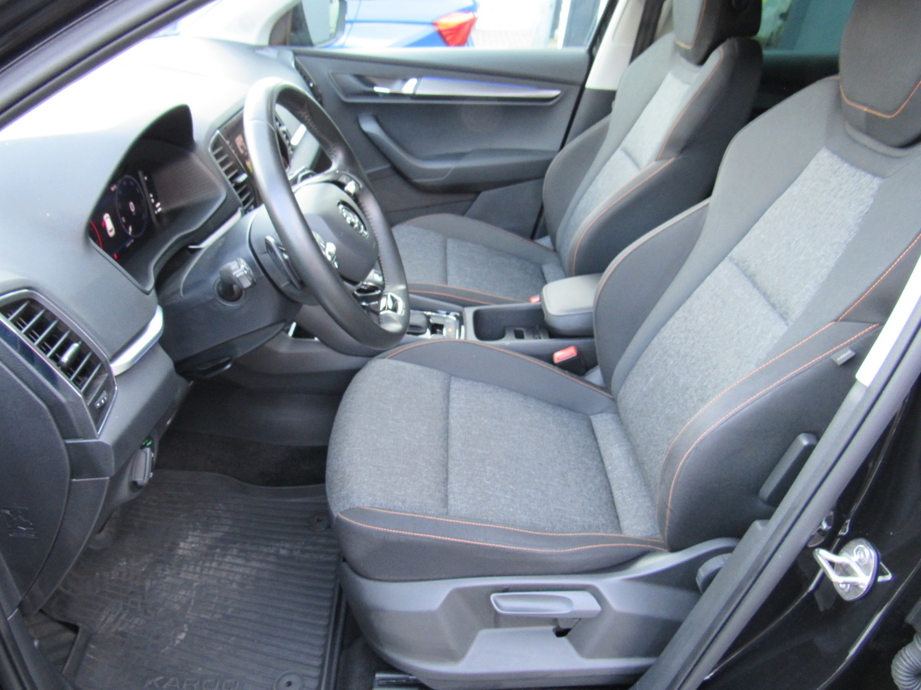 Bild 18 - Karoq 2.0 TDI Clever 4x4 ABS Fahrerairbag ESP LE