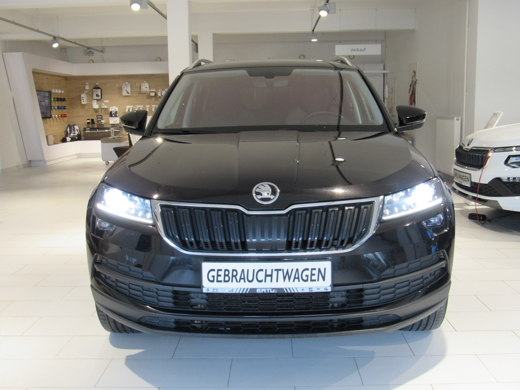 Bild 2 - Karoq 2.0 TDI Clever 4x4 ABS Fahrerairbag ESP LE