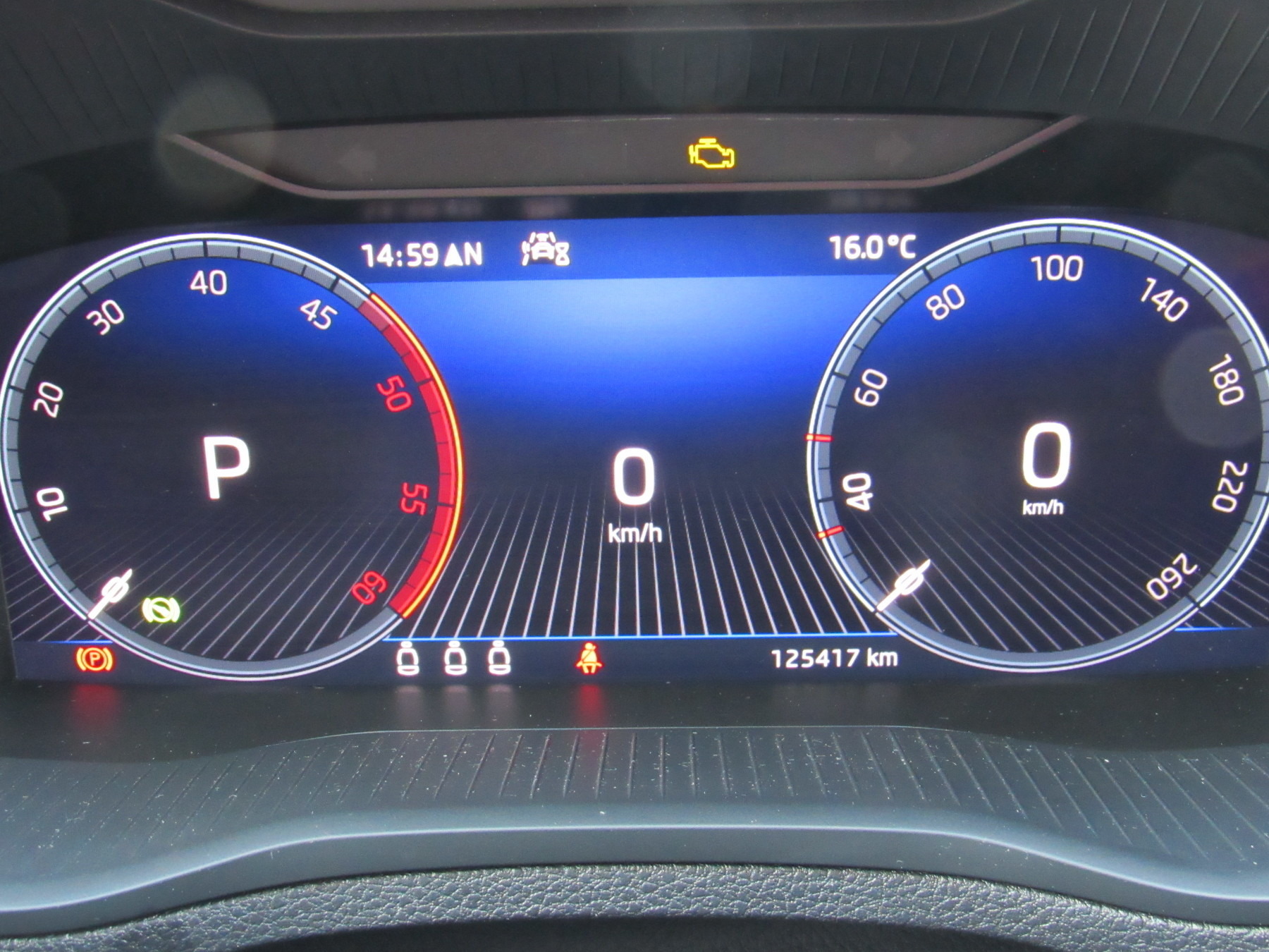 Bild 24 - Karoq 2.0 TDI Clever 4x4 ABS Fahrerairbag ESP LE
