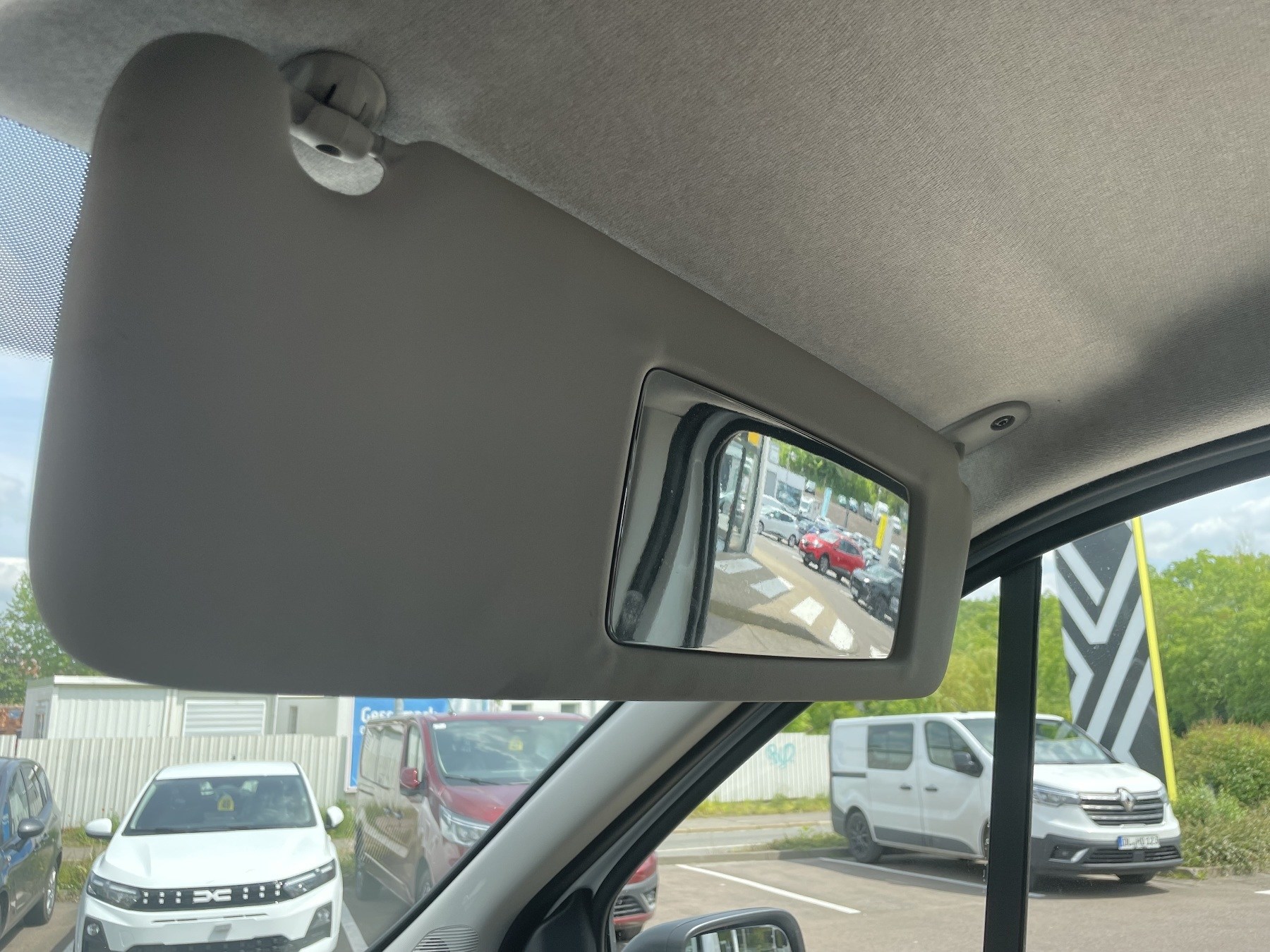 Bild 39 - Trafic Doppelkabine L1H1 3,0t 2.0 dCi 150