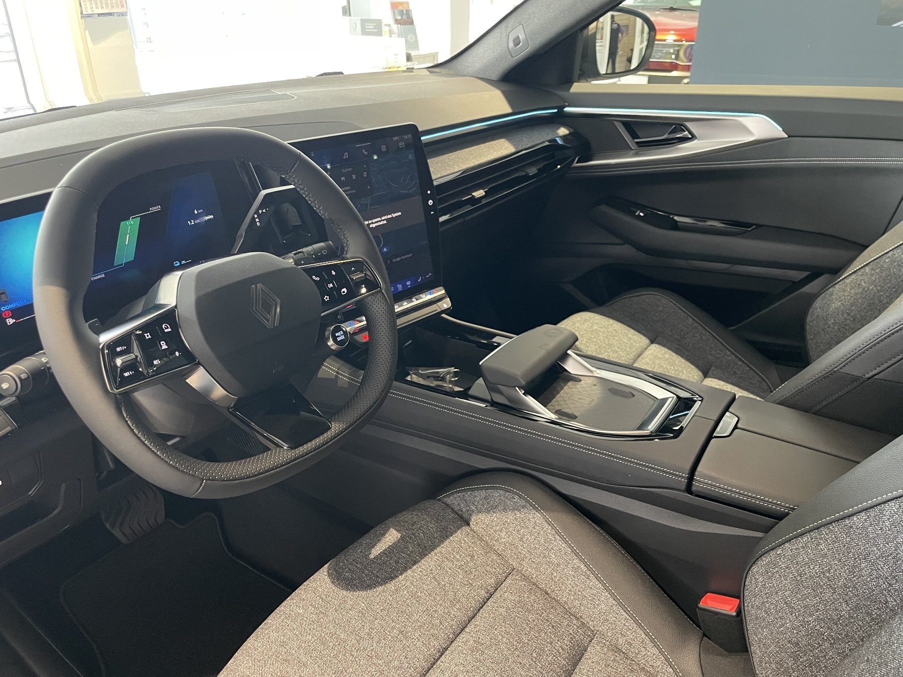 Bild 35 - Austral Full Hybrid E-Tech 200PS Techno