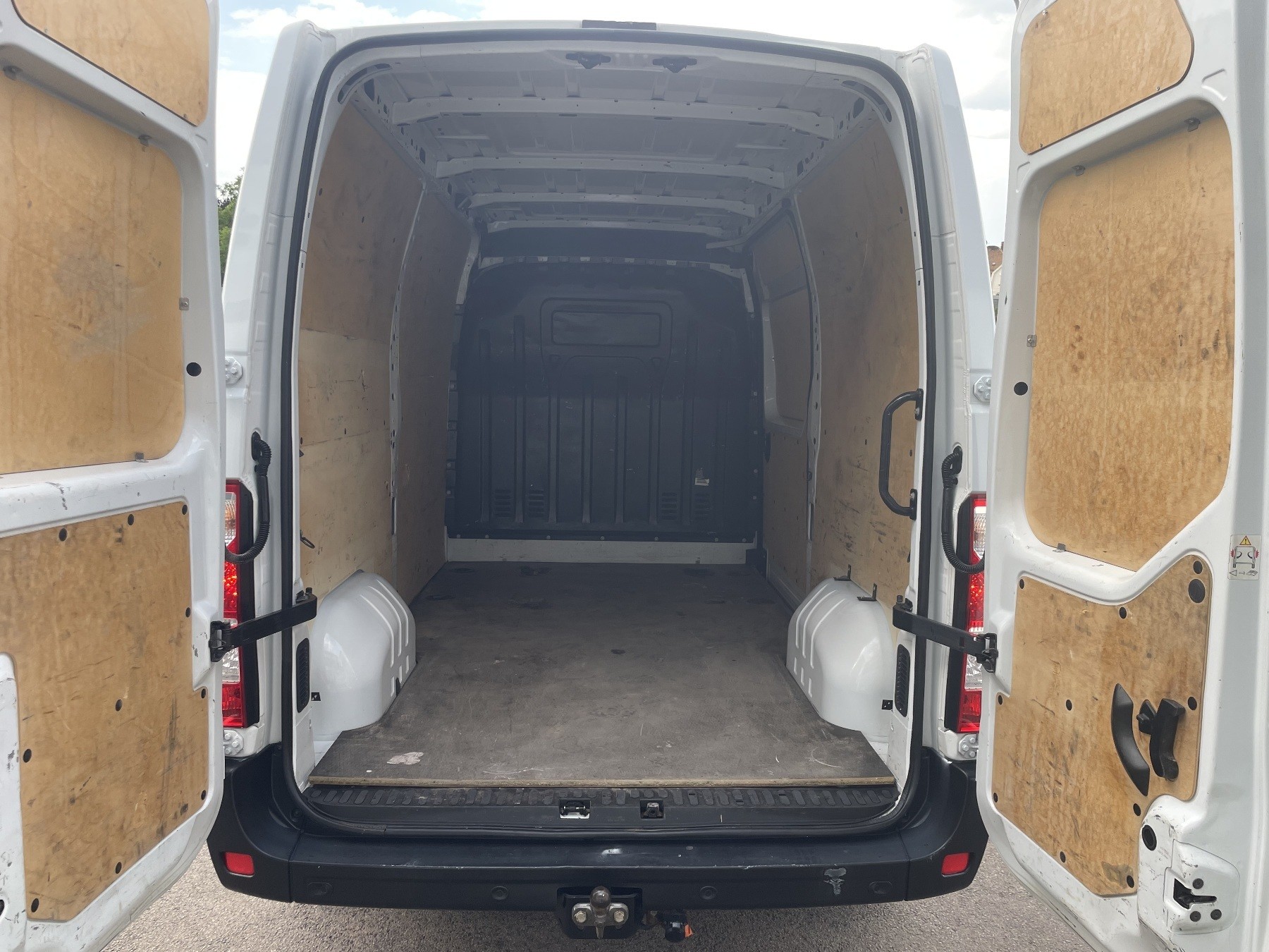 Bild 11 - Master KA dCi 135 L2H2 3,3t l