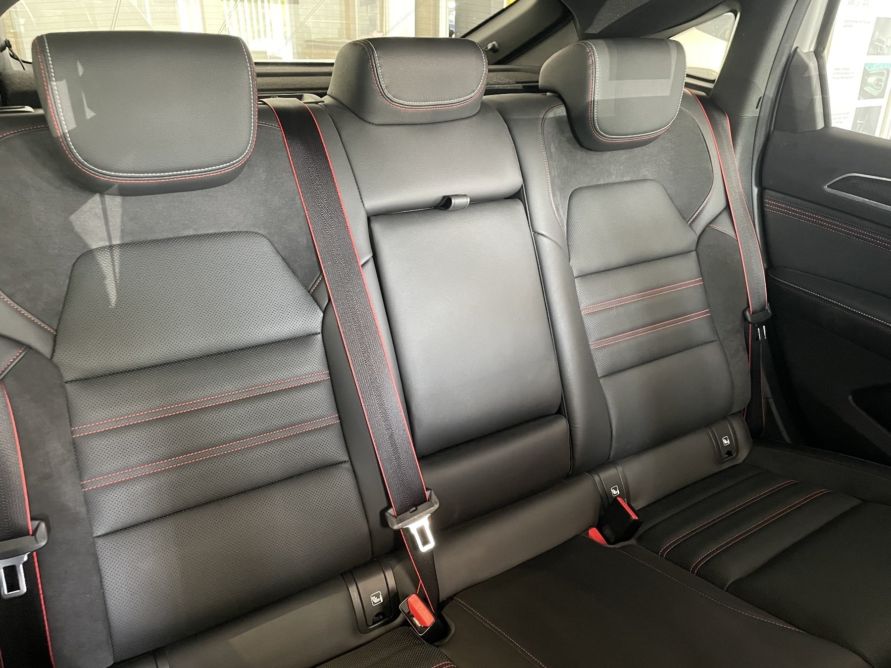 Bild 17 - Arkana 1.3 TCe 140 R.S. Line