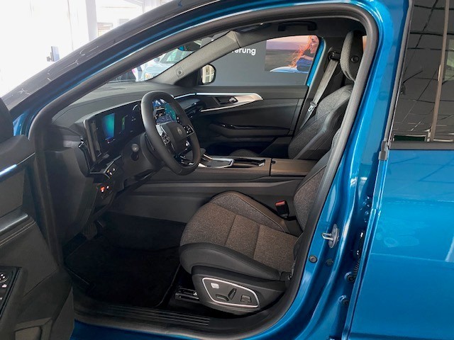 Bild 18 - Austral Full Hybrid E-Tech 200PS Techno
