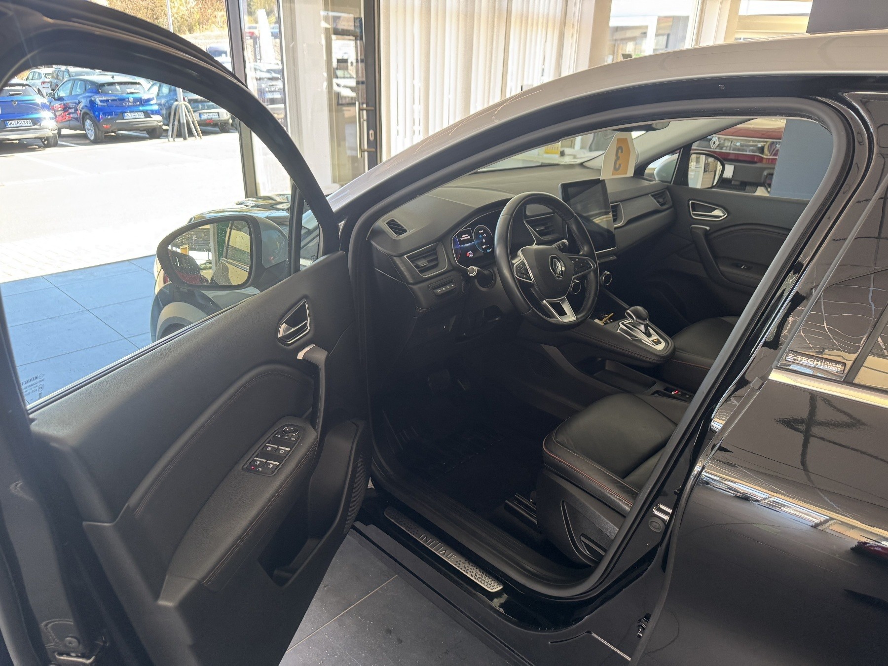 Bild 12 - Captur INITIALE PARIS E-TECH Plug-in 160 ABS ESP