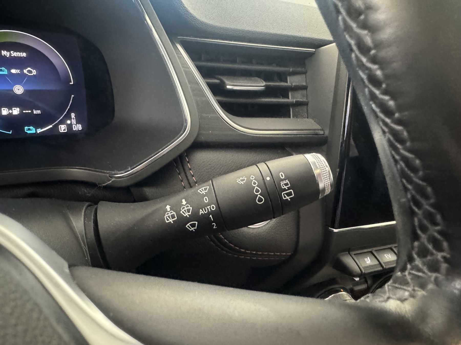 Bild 17 - Captur INITIALE PARIS E-TECH Plug-in 160 ABS ESP