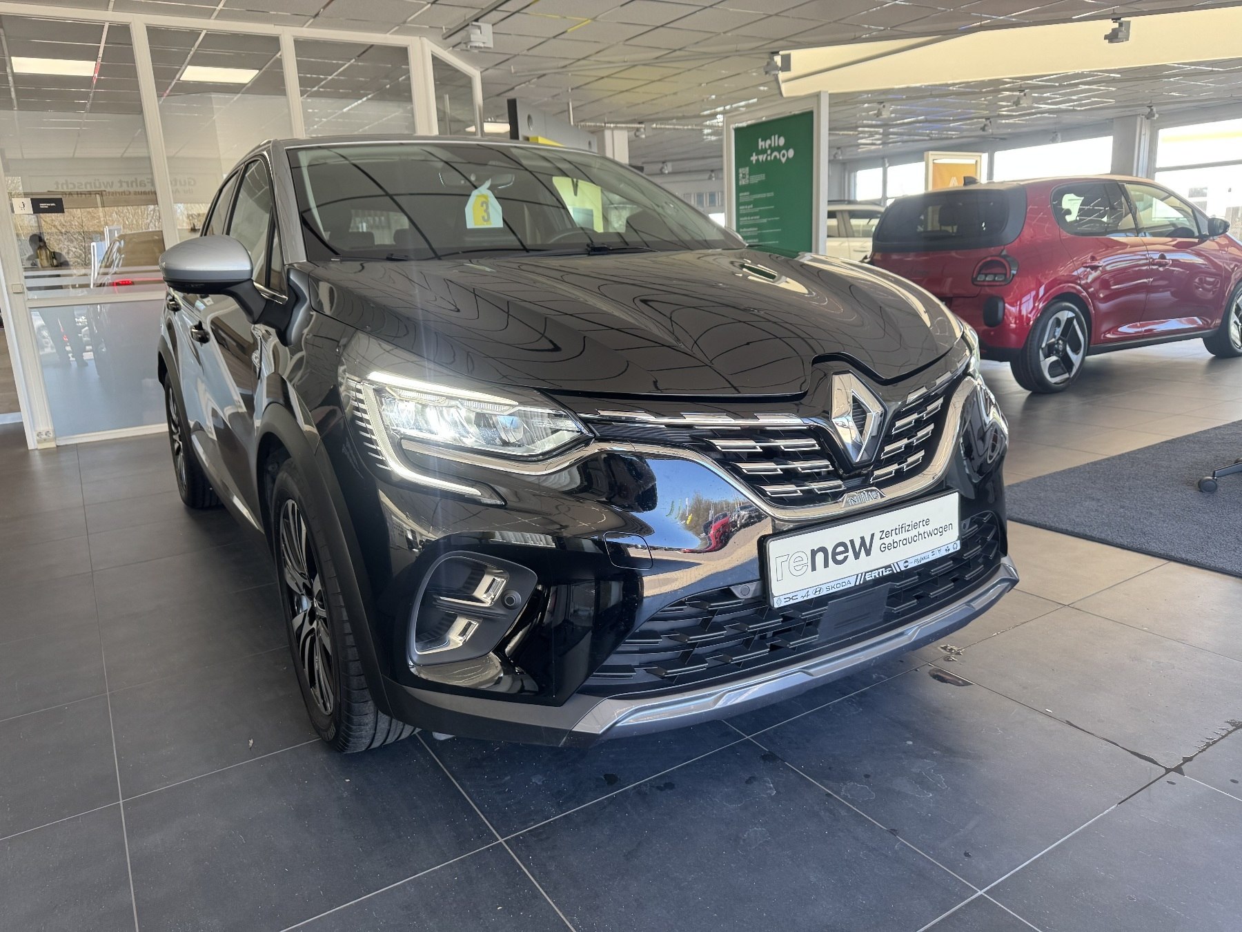 Bild 3 - Captur INITIALE PARIS E-TECH Plug-in 160 ABS ESP