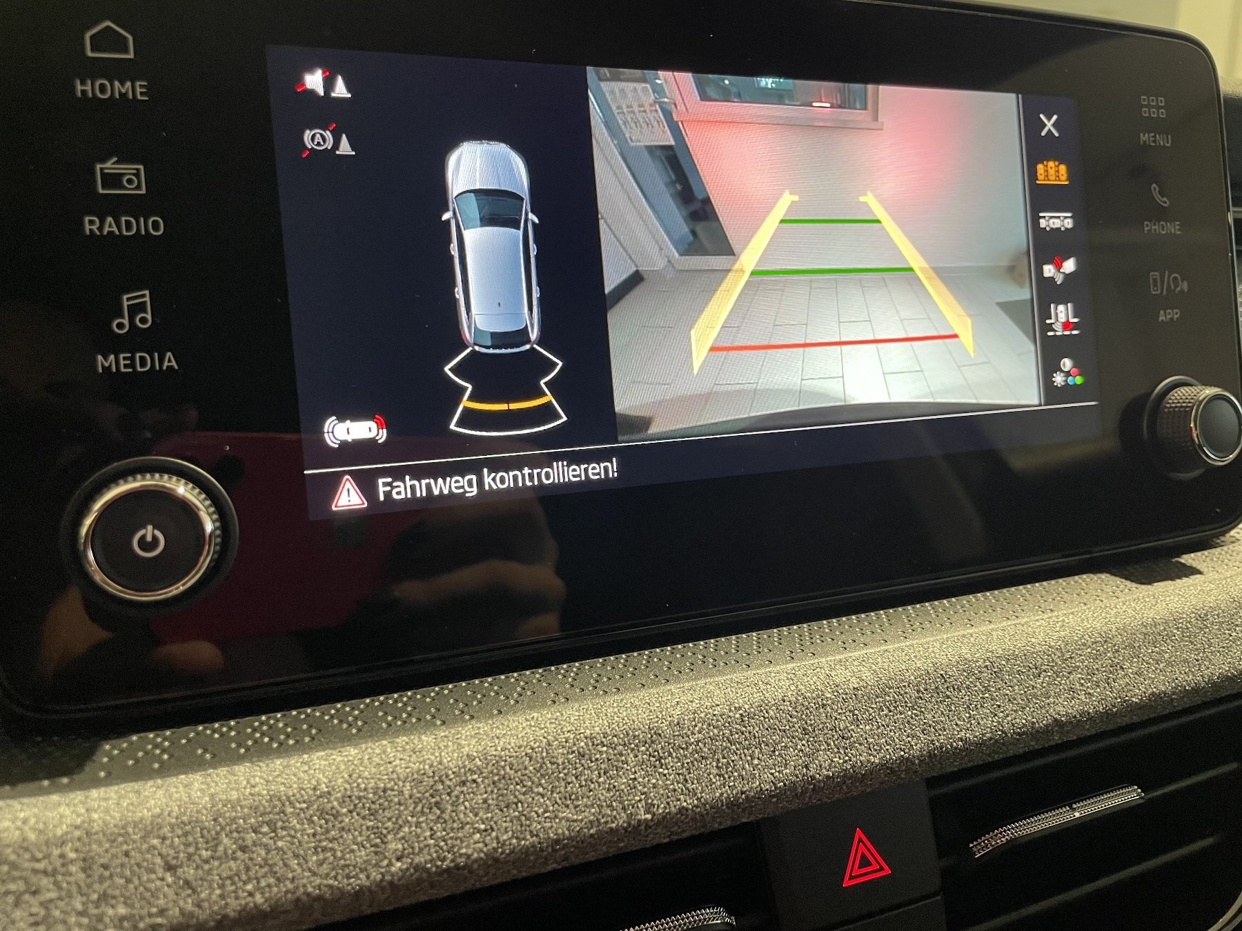 Bild 38 - Scala 1.0 TSI Selection OPF