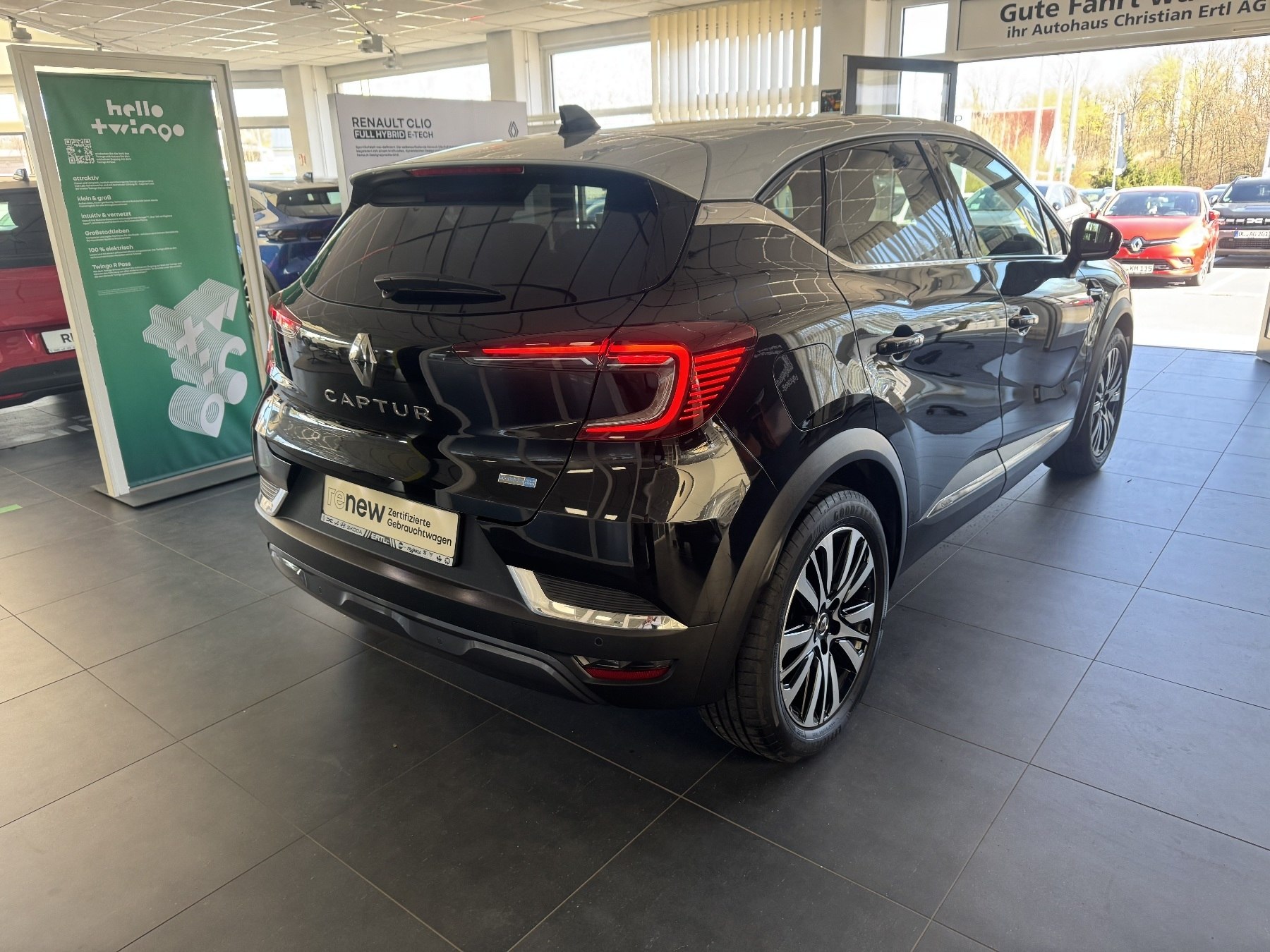 Bild 7 - Captur INITIALE PARIS E-TECH Plug-in 160 ABS ESP