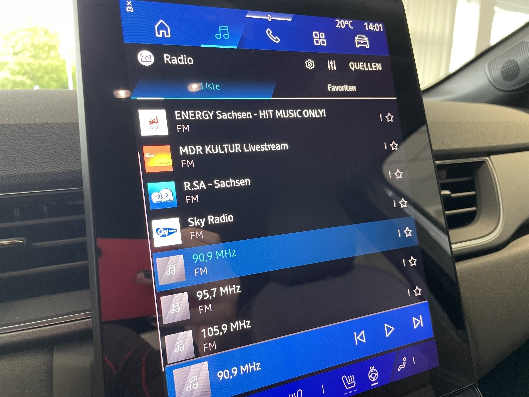 Bild 40 - Symbioz E-Tech 160PS Techno Full Hybrid