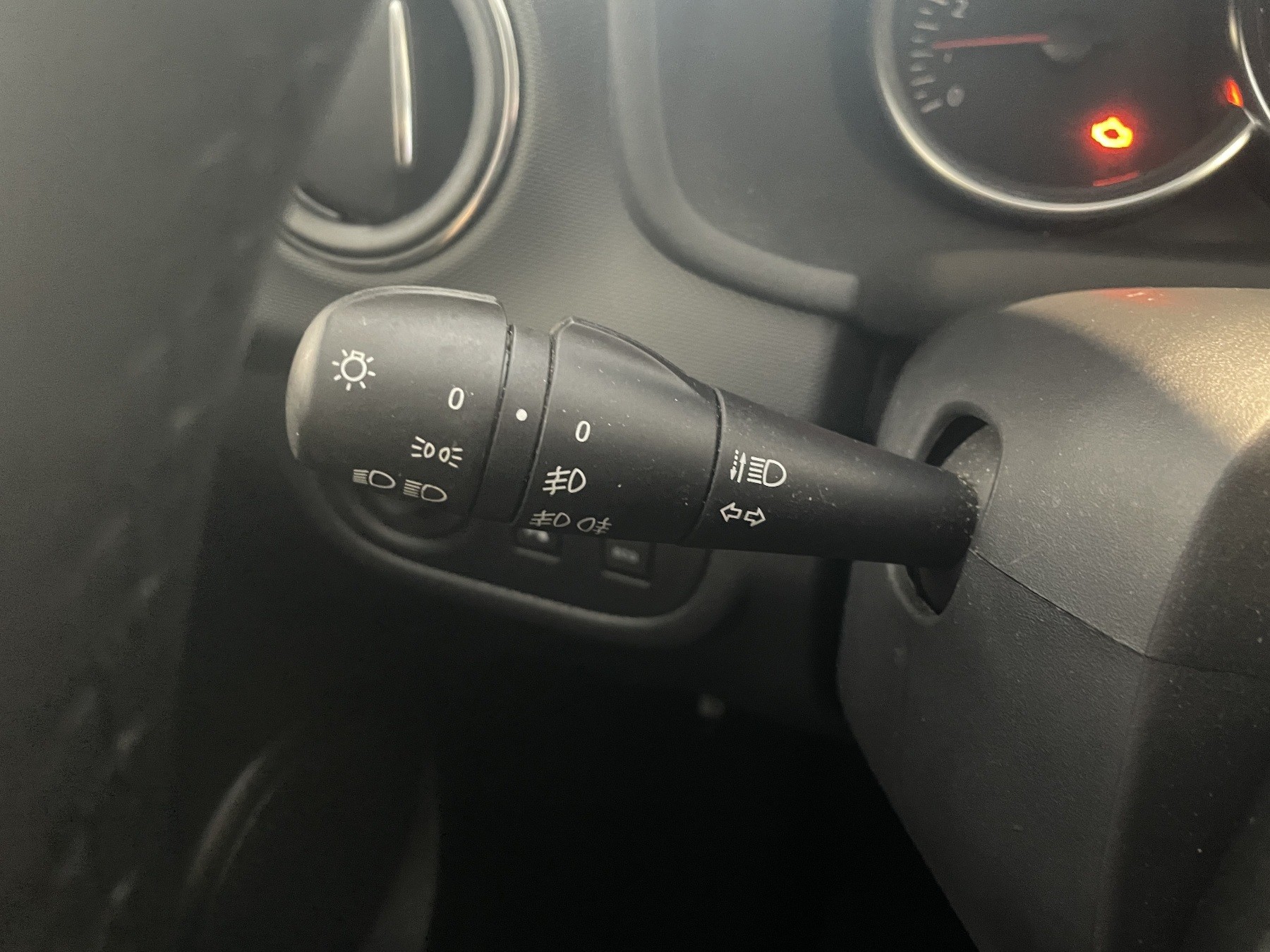 Bild 41 - Sandero II 0.9 TCe 90 Stepway Anniversary