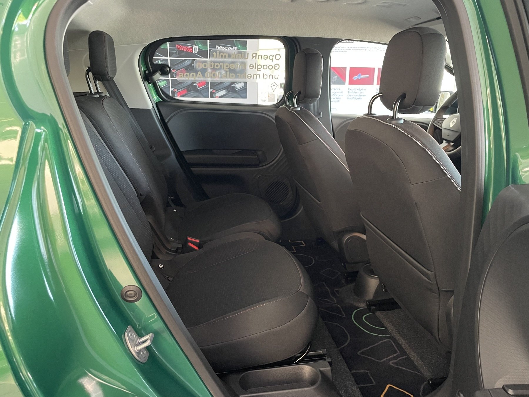 Bild 15 - Twingo E-TECH elektrisch Techno 80hp Urban Range