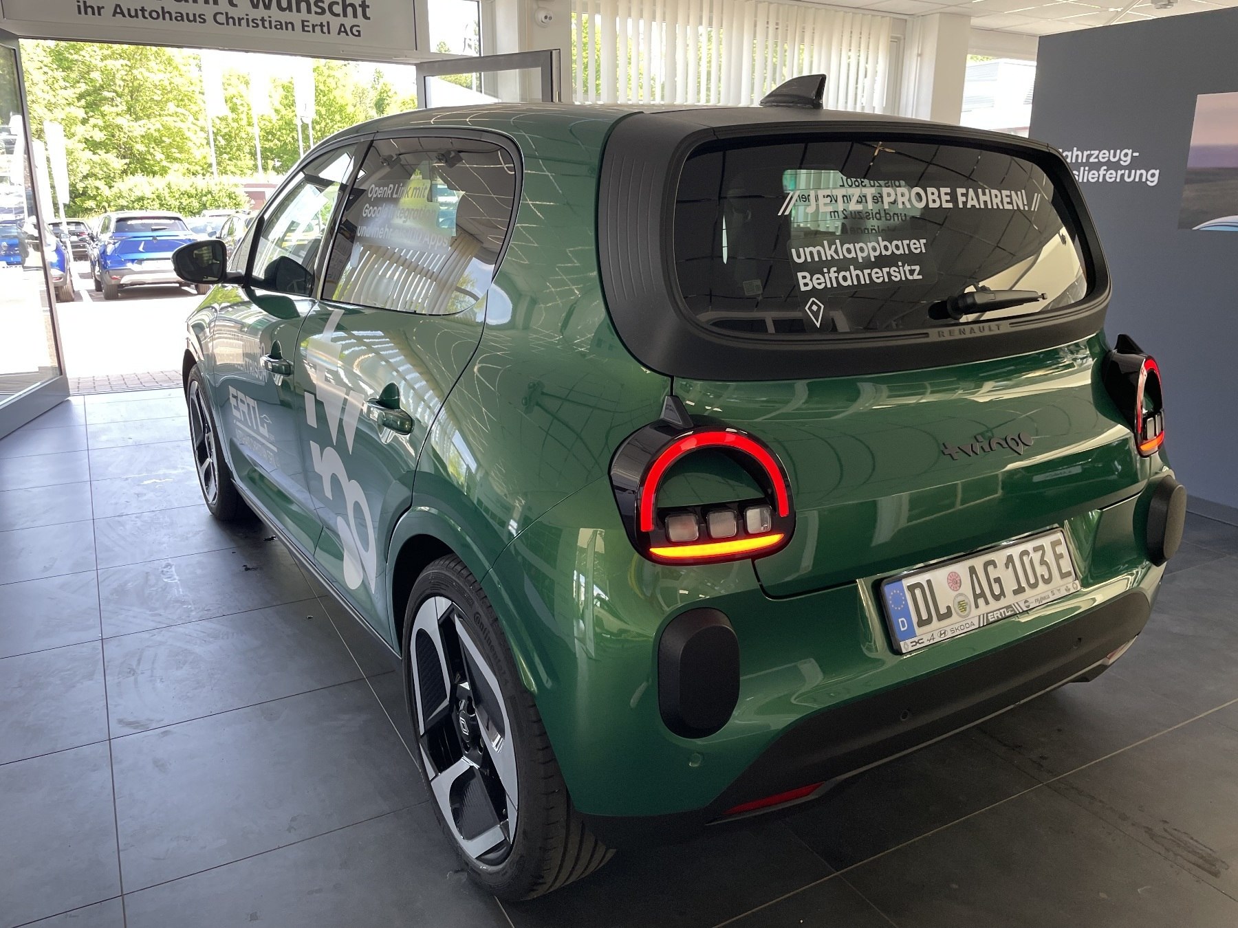 Bild 27 - Twingo E-TECH elektrisch Techno 80hp Urban Range