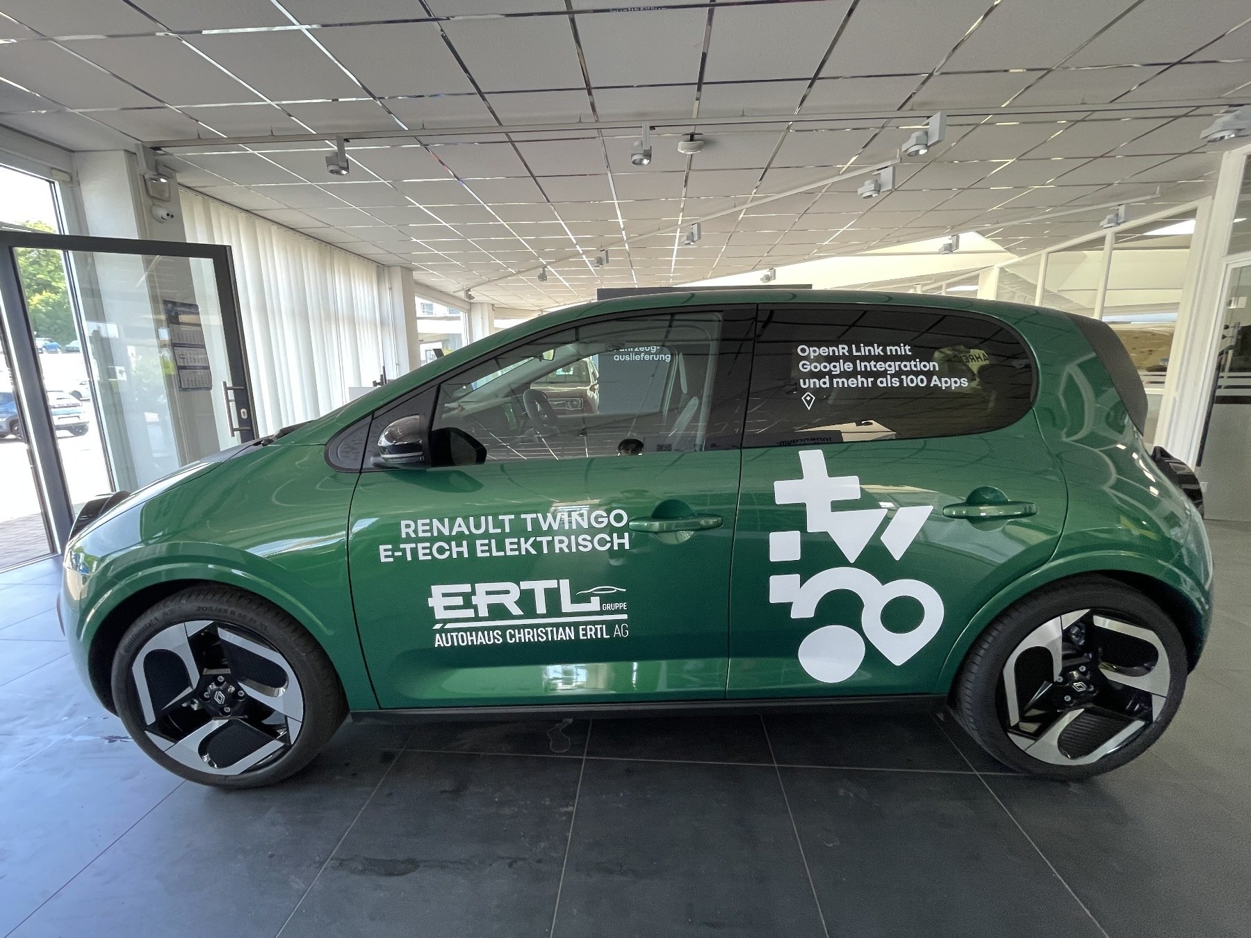 Bild 28 - Twingo E-TECH elektrisch Techno 80hp Urban Range
