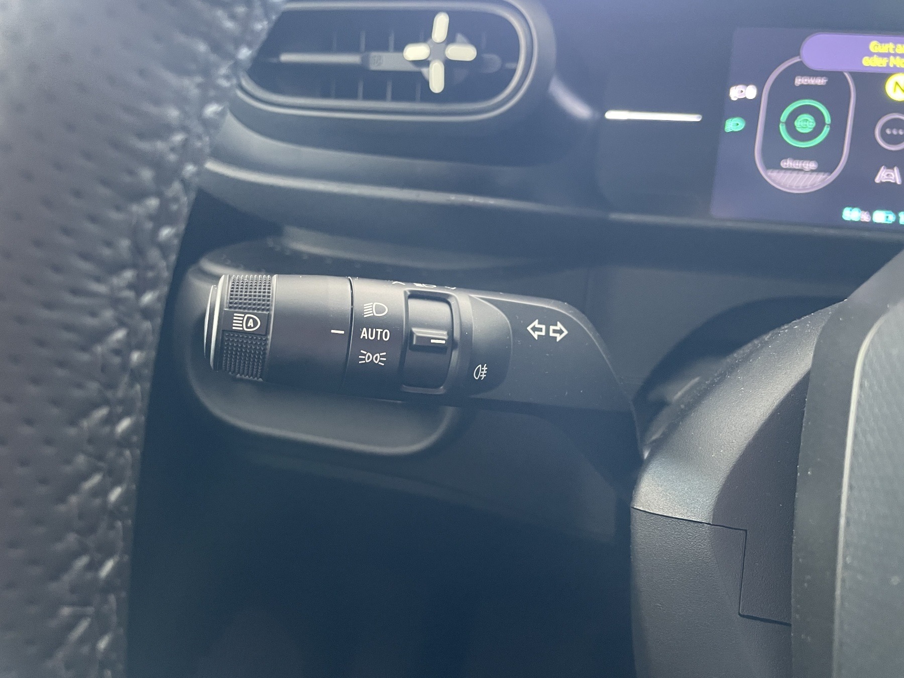Bild 37 - Twingo E-TECH elektrisch Techno 80hp Urban Range