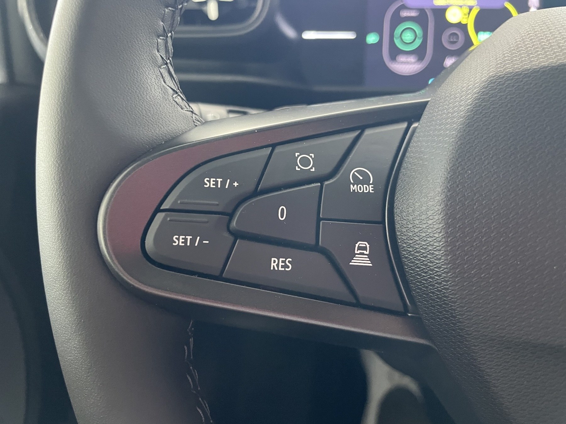 Bild 39 - Twingo E-TECH elektrisch Techno 80hp Urban Range