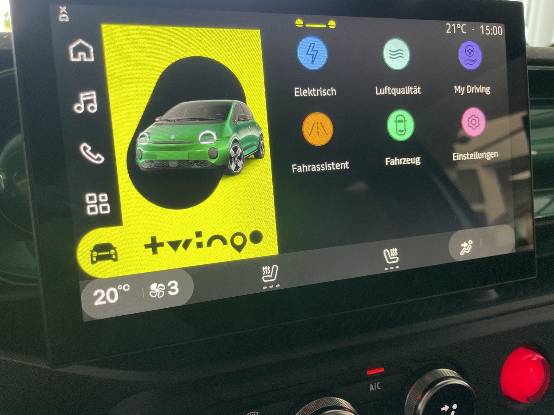 Bild 42 - Twingo E-TECH elektrisch Techno 80hp Urban Range