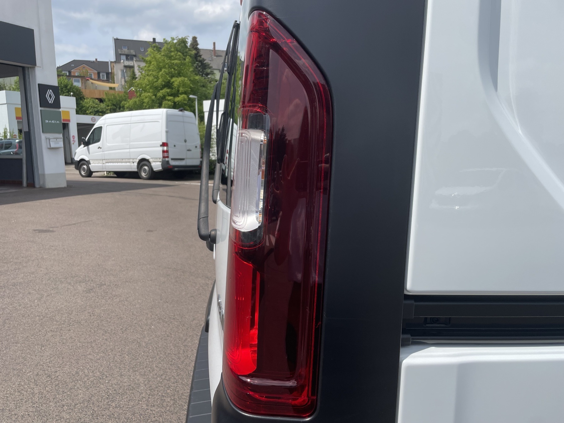 Bild 14 - Trafic 2.0 BLUE dCi 150 L1H1DK 3,0t Komfort