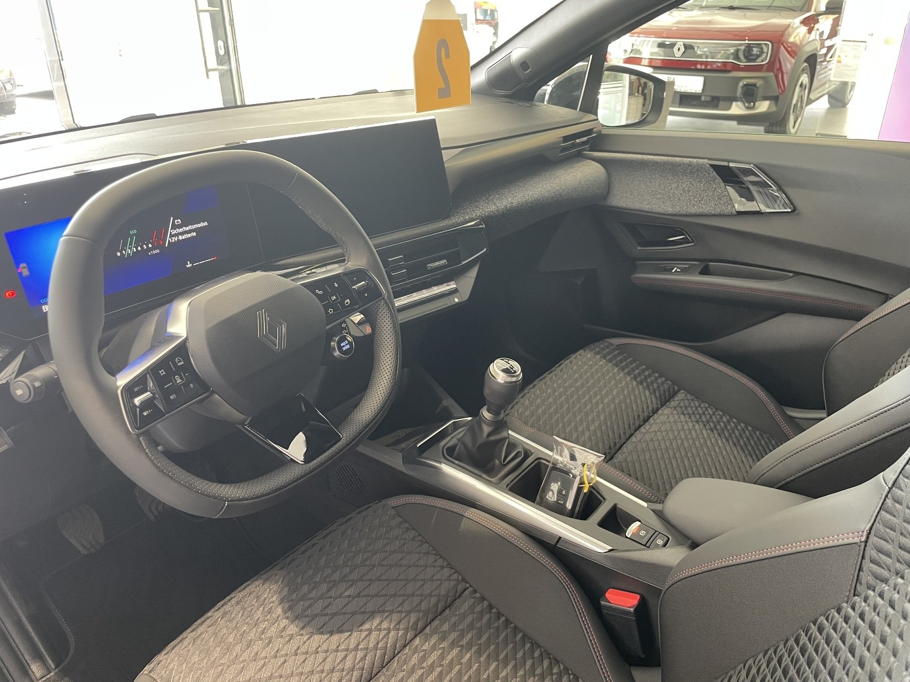 Bild 33 - Clio Techno TCe 115