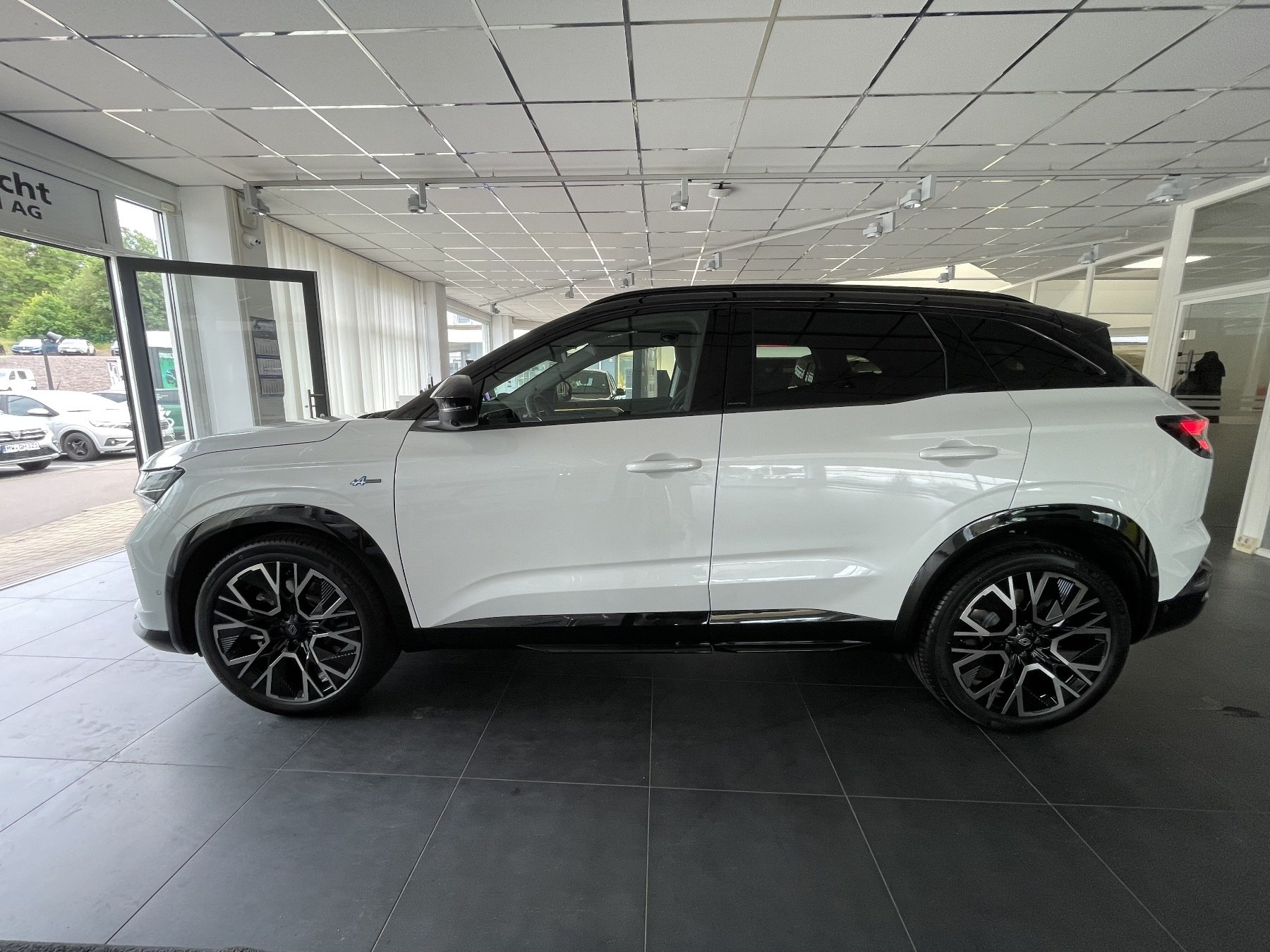 Bild 29 - Austral Esprit Alpine Full Hybrid E-Tech 200