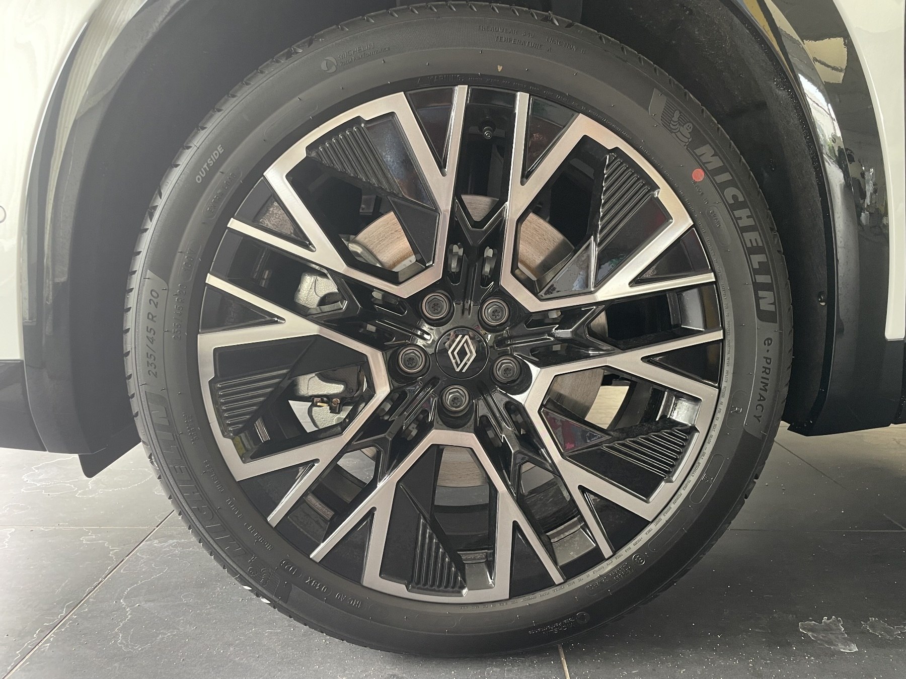 Bild 32 - Austral Esprit Alpine Full Hybrid E-Tech 200