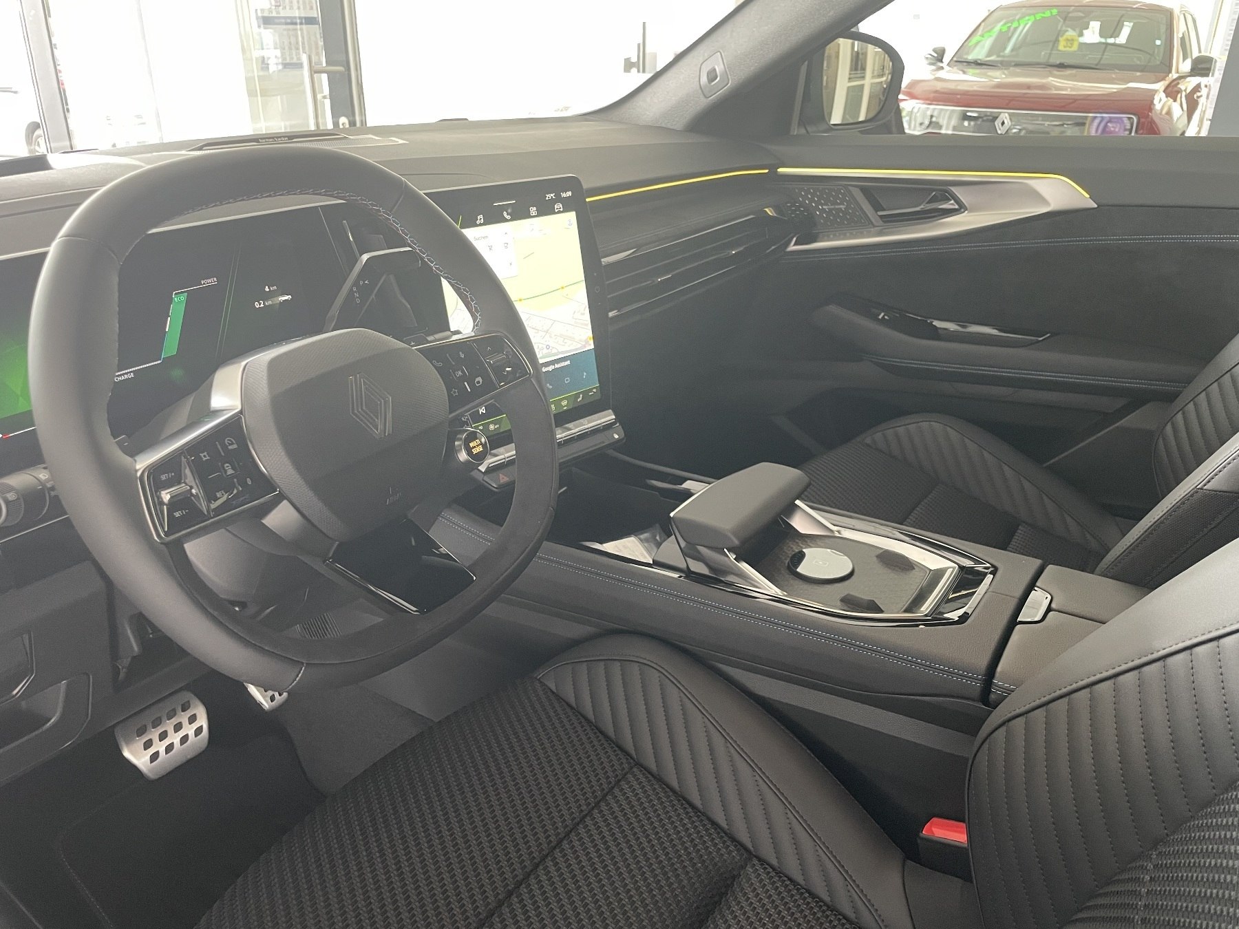 Bild 36 - Austral Esprit Alpine Full Hybrid E-Tech 200