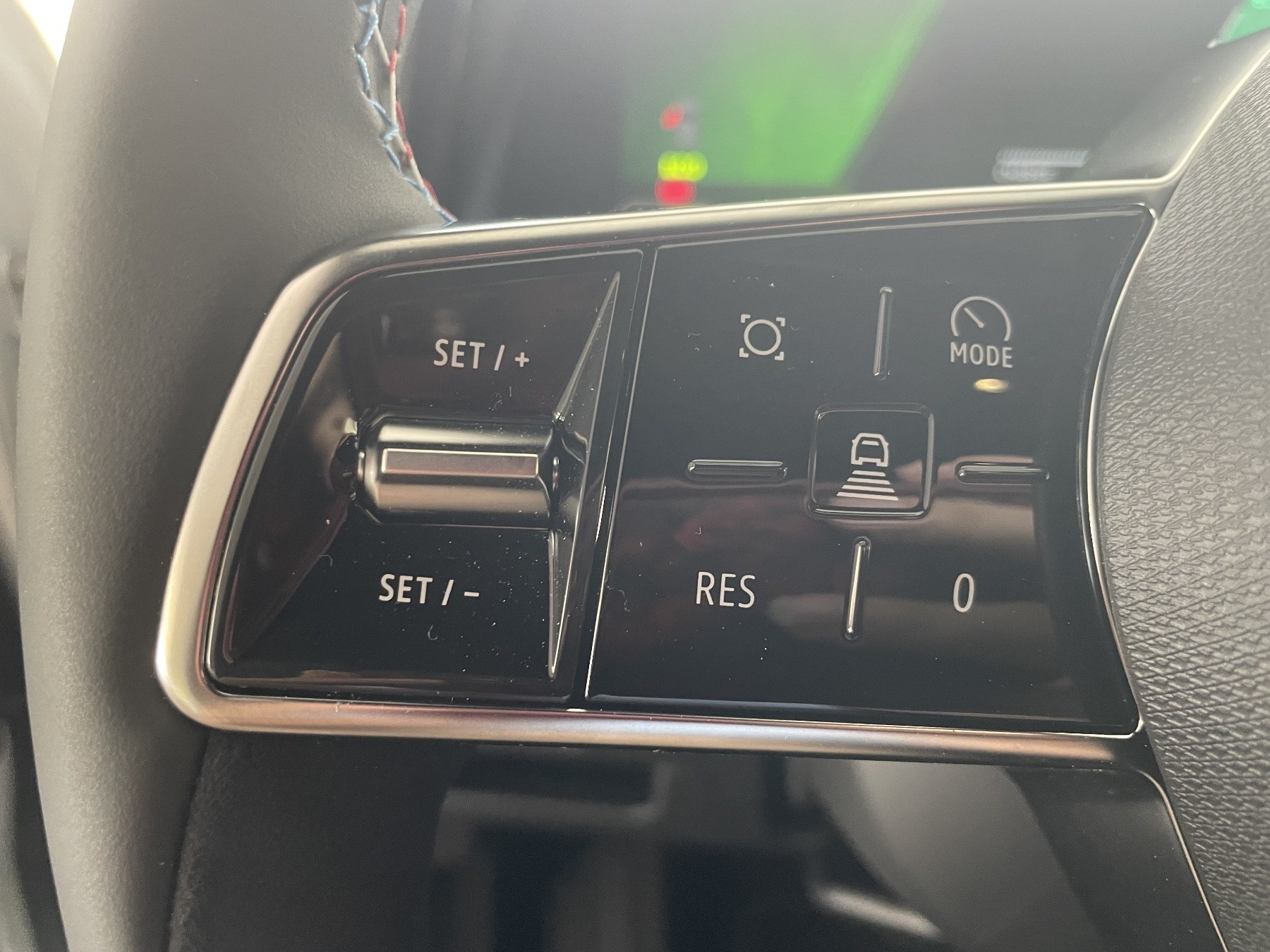 Bild 39 - Austral Esprit Alpine Full Hybrid E-Tech 200