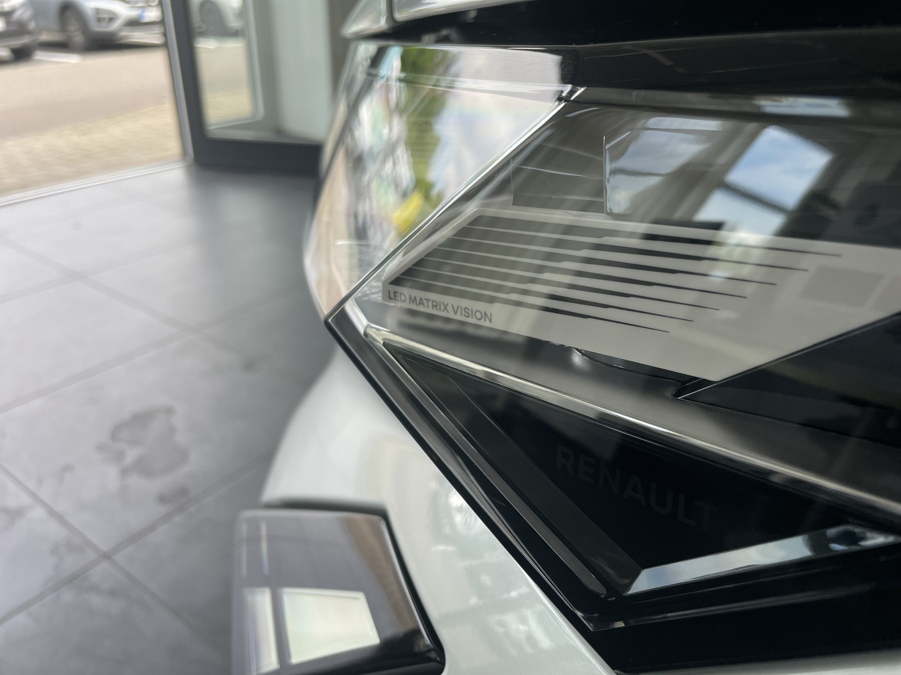 Bild 5 - Austral Esprit Alpine Full Hybrid E-Tech 200