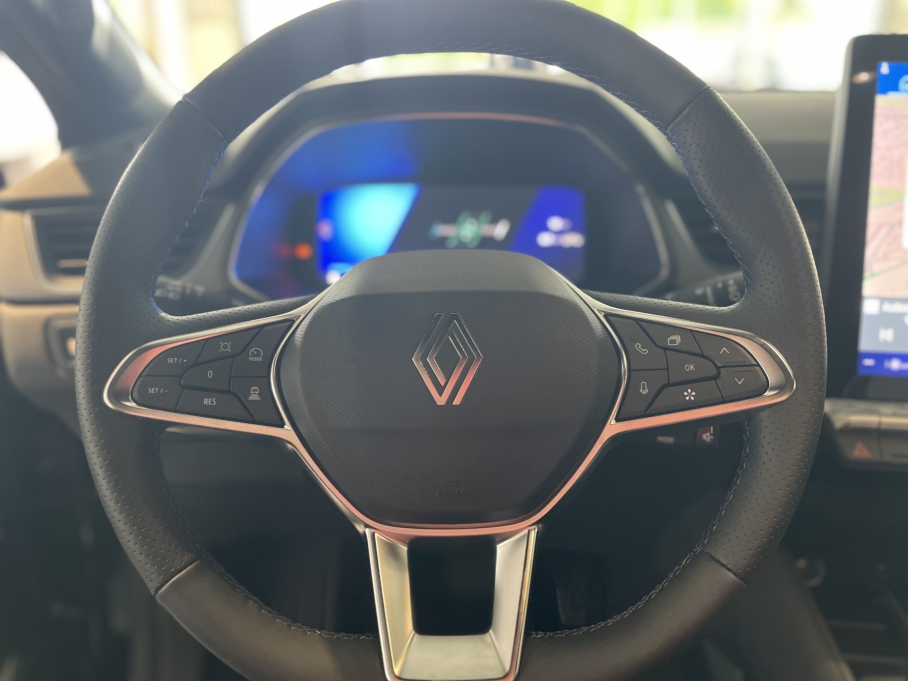 Bild 36 - Symbioz Techno Full Hybrid E-Tech 160