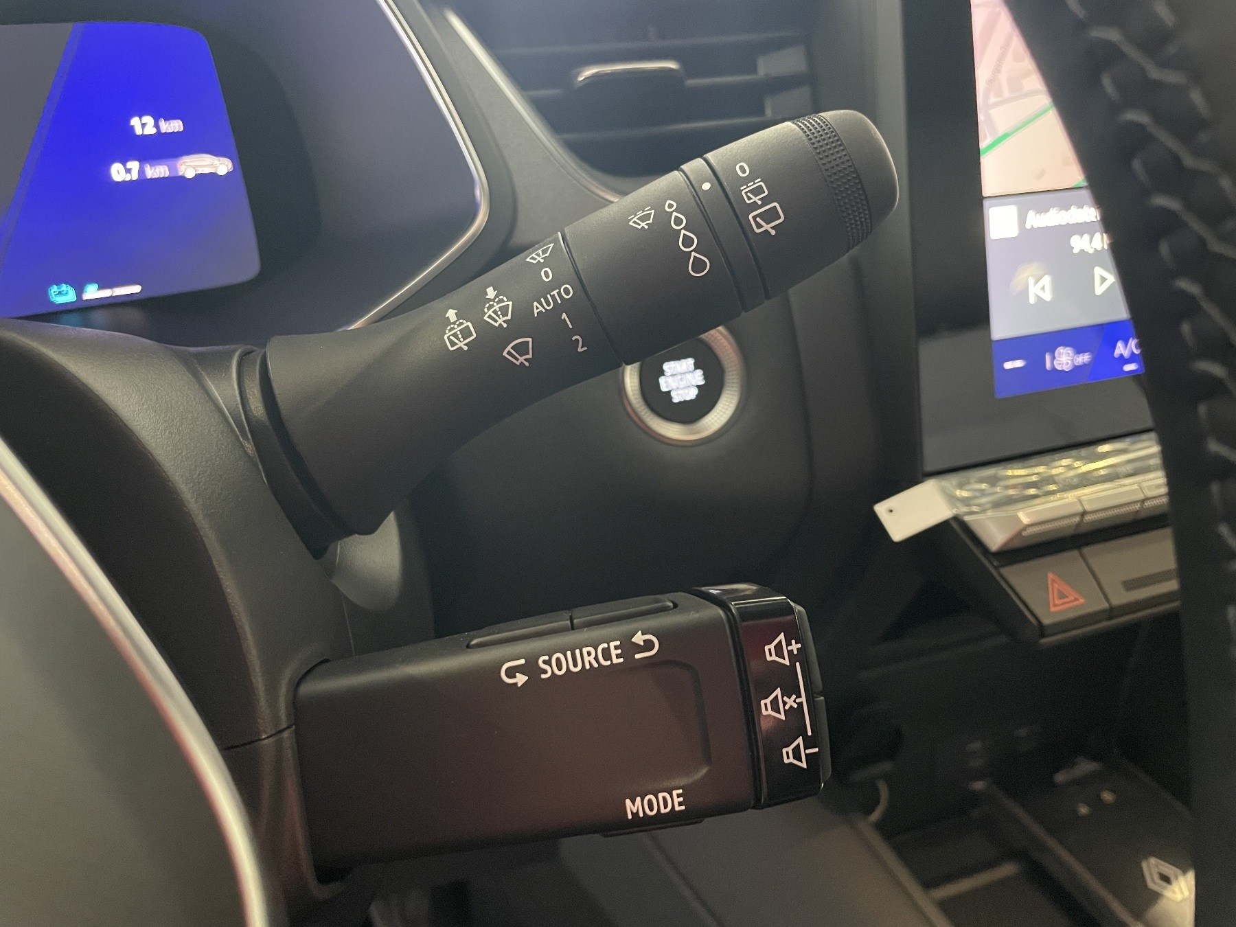 Bild 40 - Symbioz Techno Full Hybrid E-Tech 160